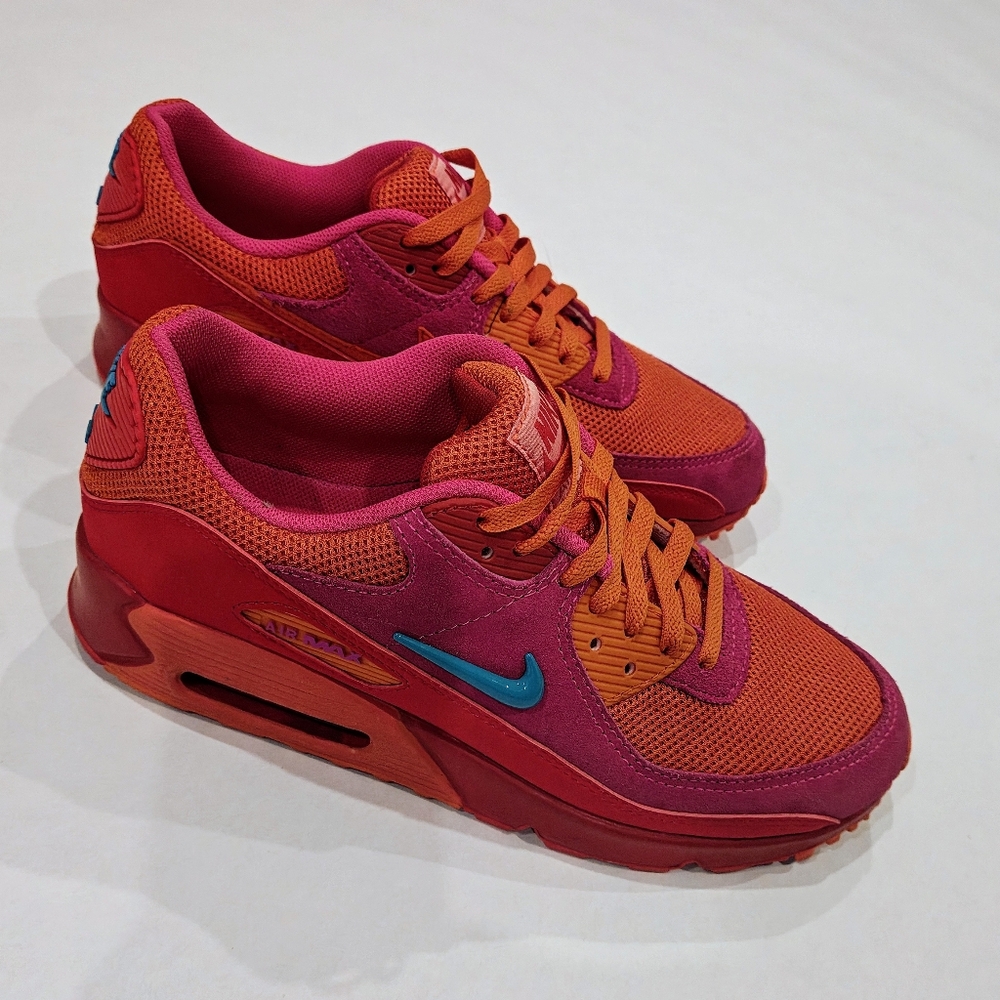 NIKE * 2024 * AIR MAX 90 * ALCHEMY PINK / DUSTY CACTUS * MEN'S 8.5 * WOMEN'S 10